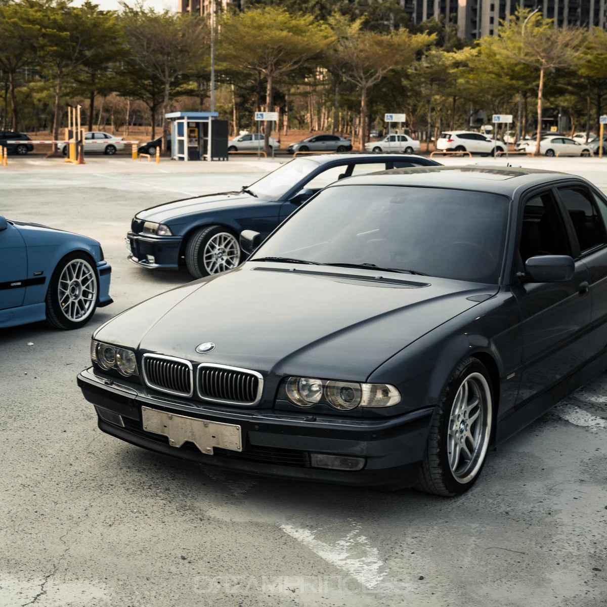 E38