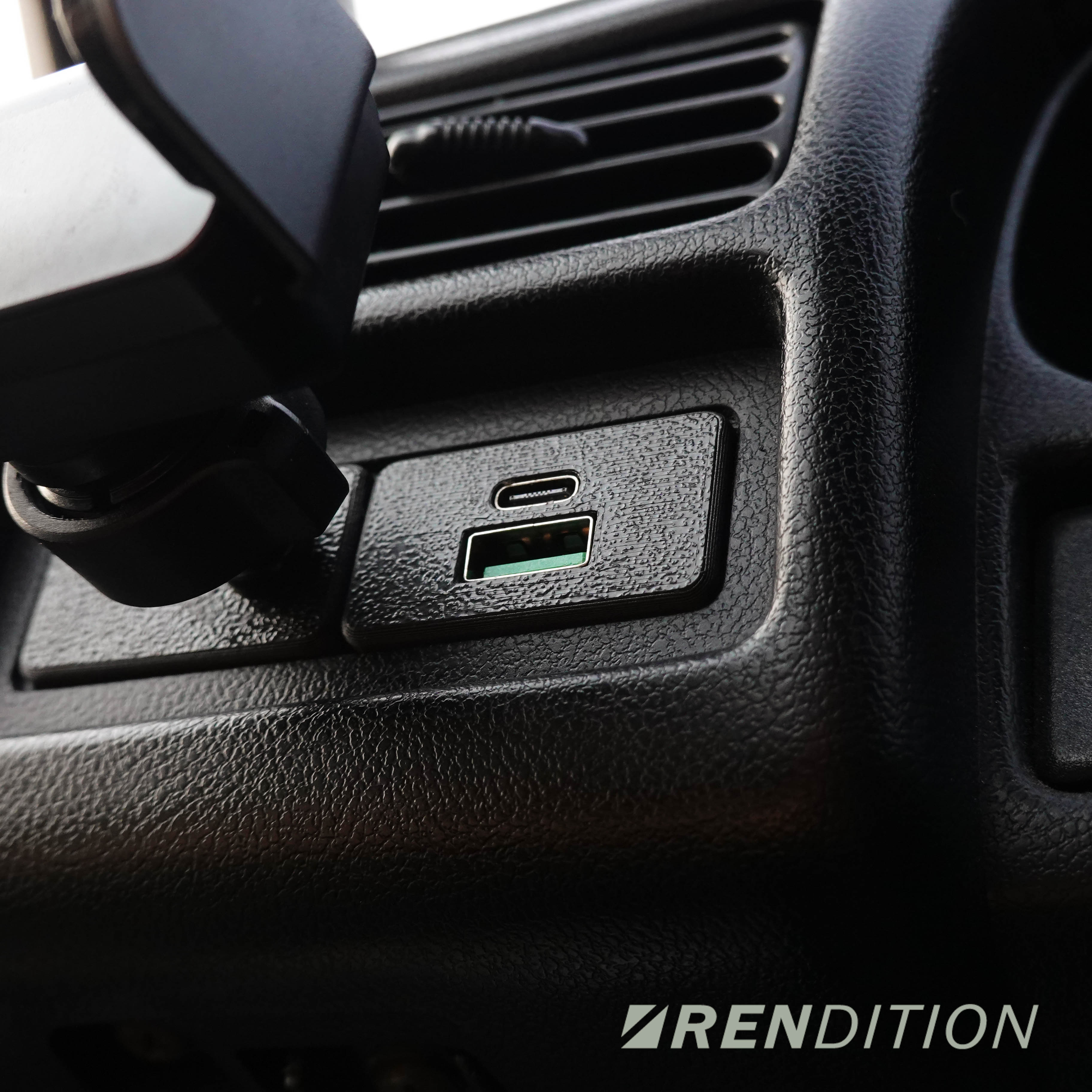 NISSAN AD FRONT USB CHARGING MODULES Y10 N14 VAN