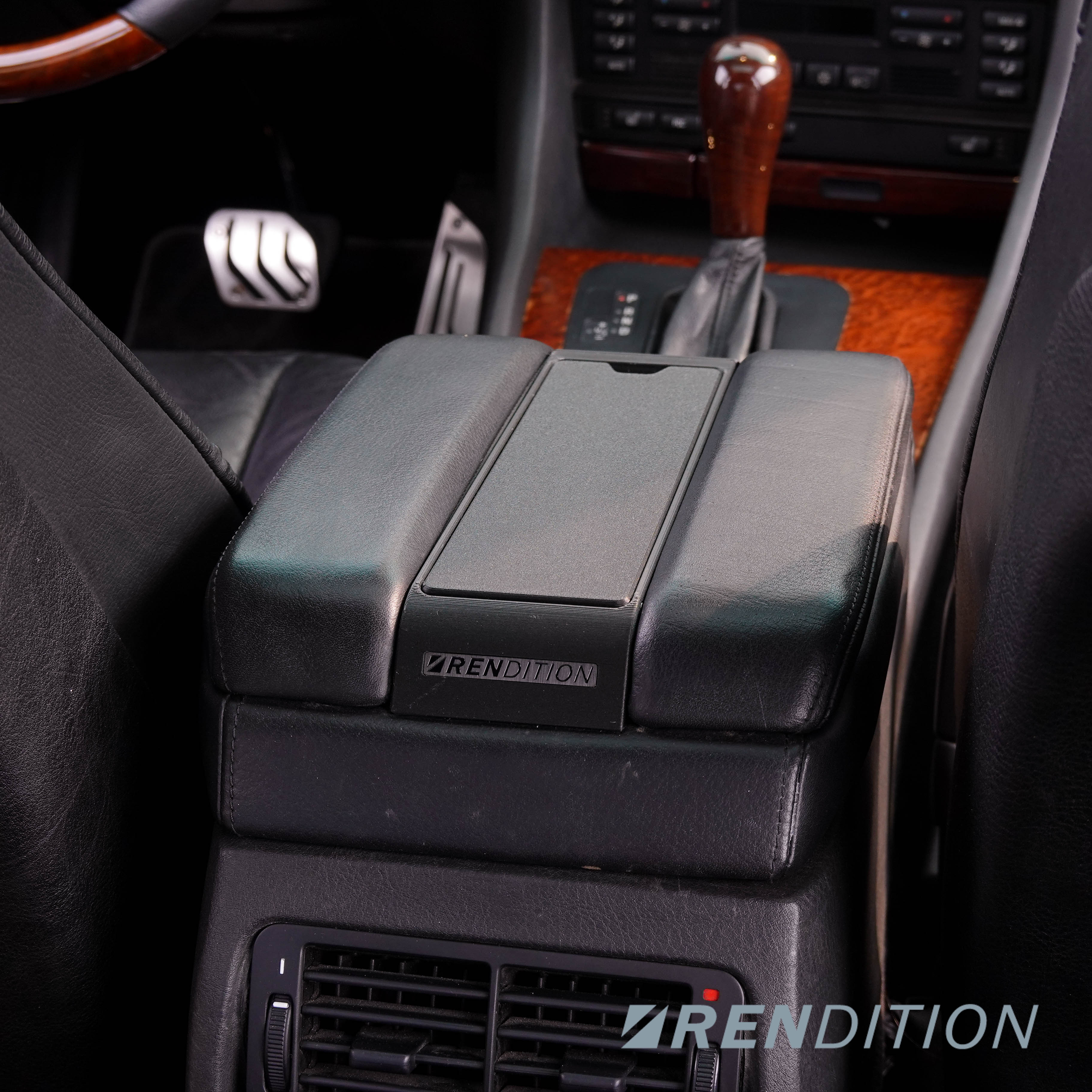 BMW E38 扶手收納托盤 V2.1 / 收納箱 / E38 手機替換零件