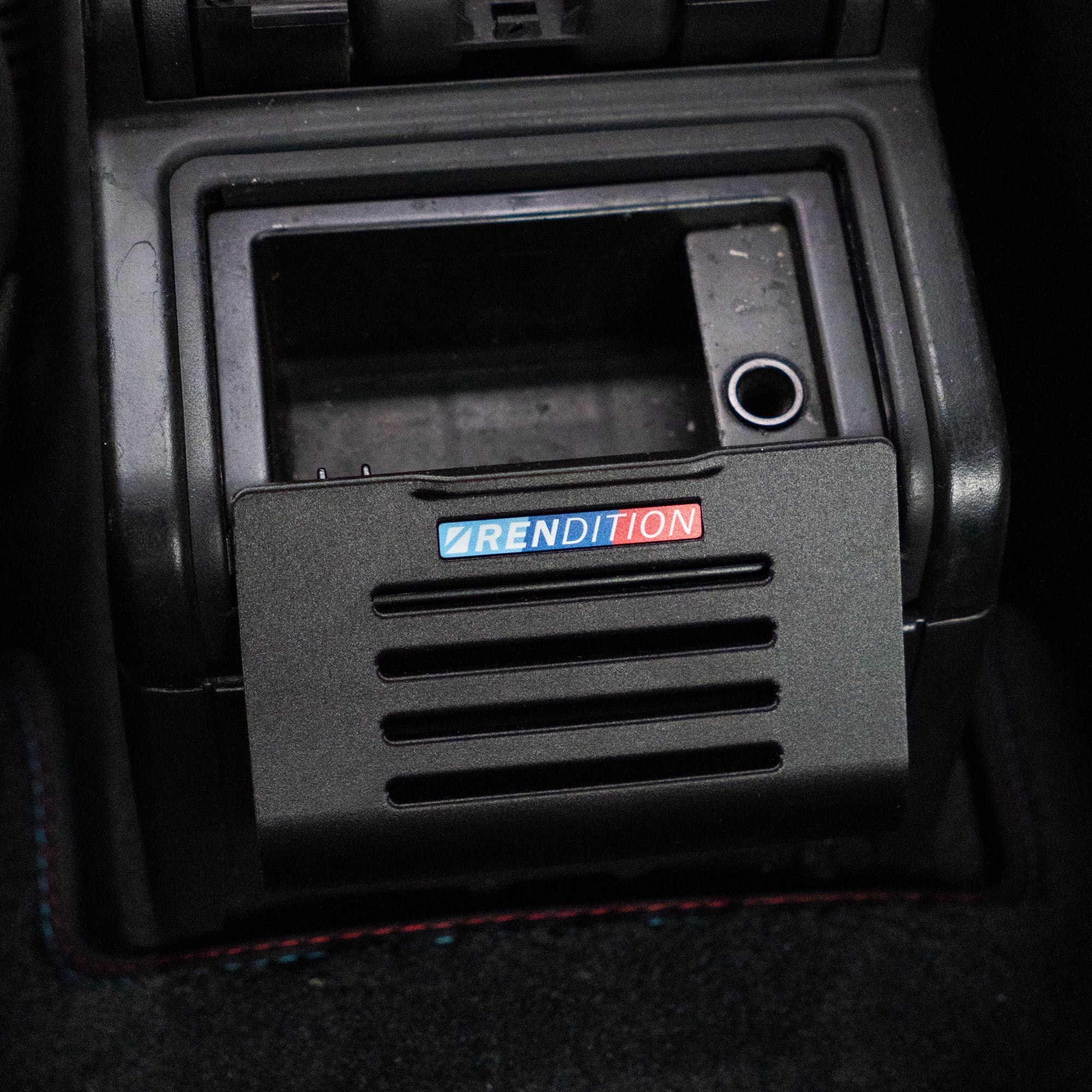BMWE46後排煙灰缸蓋