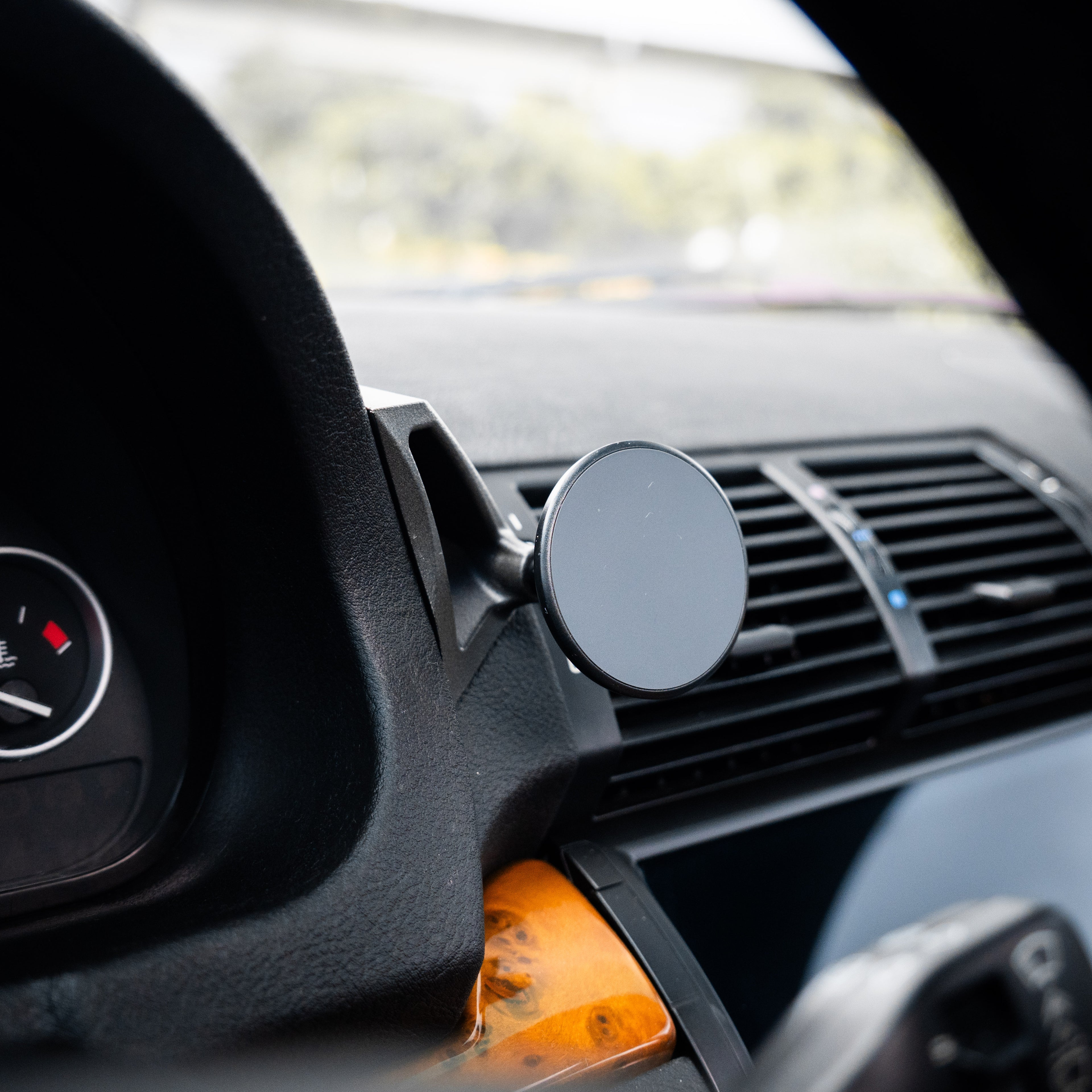 BMW E53 X5 Phone Mount