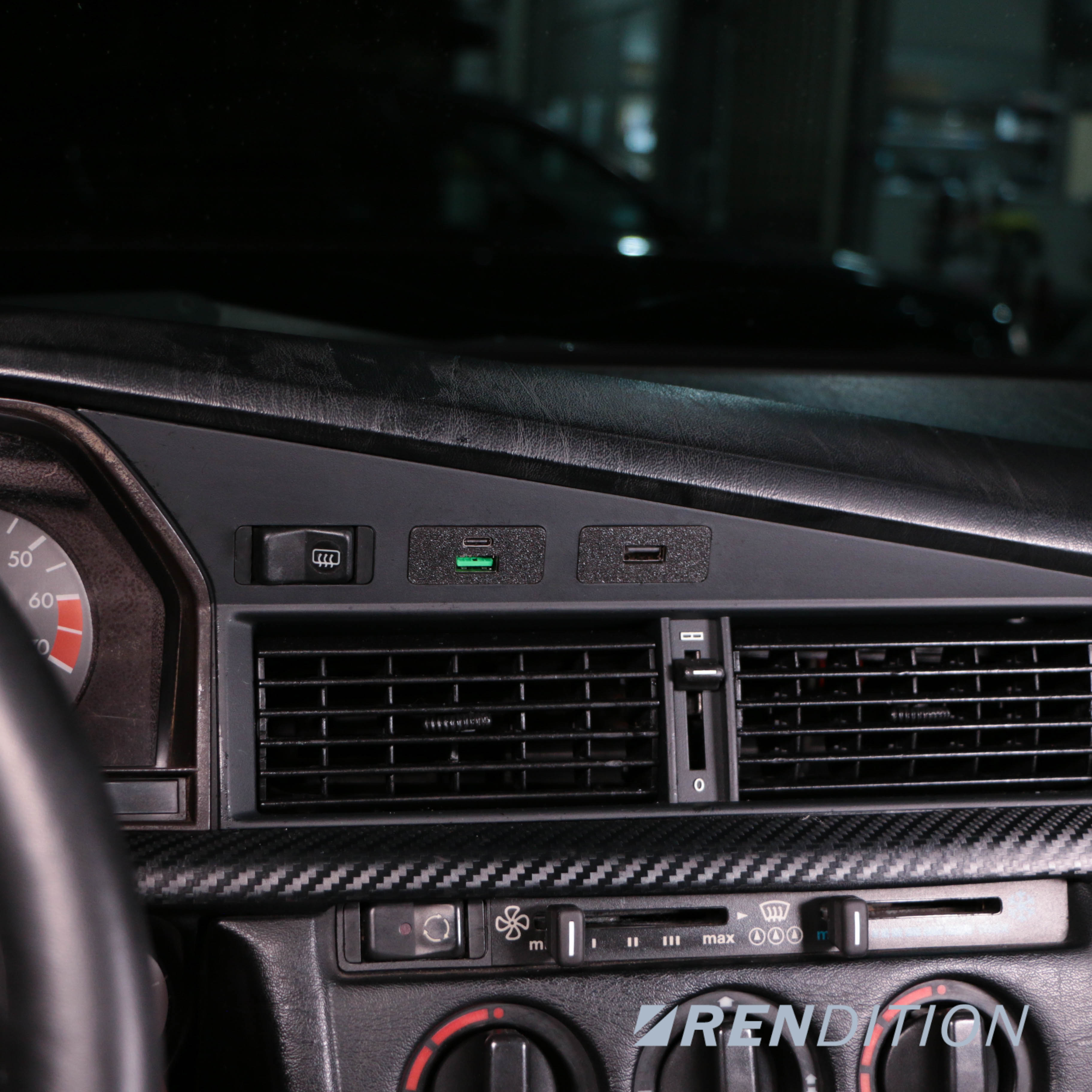 M-BENZ W201 FRONT USB CHARGING MODULES Mercedes Benz 190E