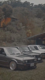 BMW E30 後排杯架