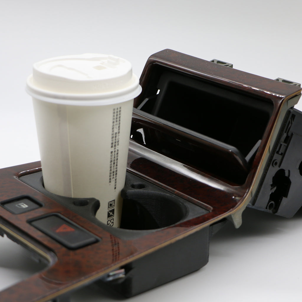 BMW E38 前排杯架和 USB 充電器