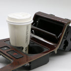 BMW E38 前排杯架和 USB 充電器